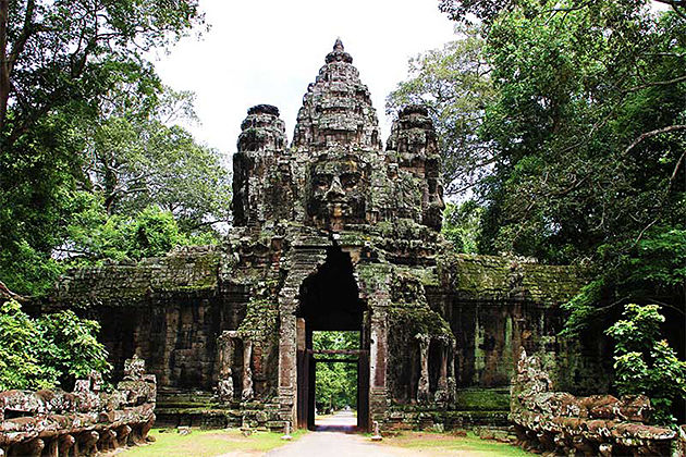 Angkor Thom - Indochina tour packages