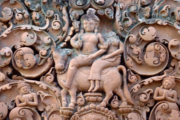 Bas-reliefs in Banteay Srei Temple