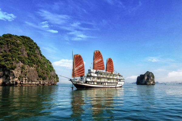 World Heritage Halong Bay -Indochina tour packages