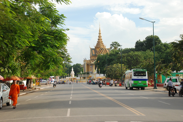 Royal Palace in Phnom Penh -Indochina tour packages