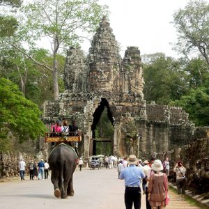 The gate of Angkor Thom - Indochina tour packages