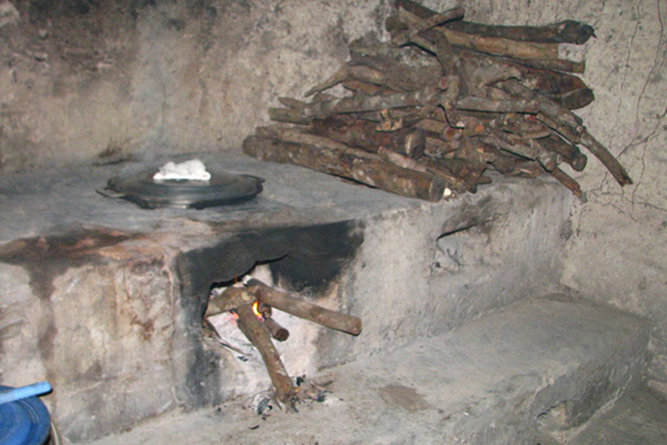Hoang Cam stove in Cu Chi Tunnels