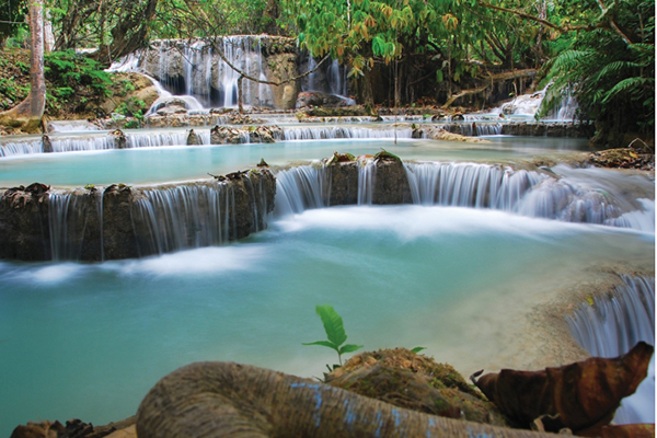 The beautiful waterfall picture from Kuang Si Waterfall