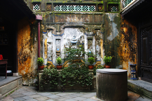 The skylight of Tan Ky Old House