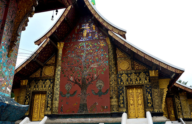 Tree of life on the wall of Wat Xieng Thong