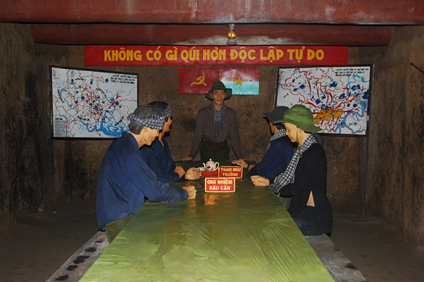 Underground meeting room of Cu Chi Tunnels