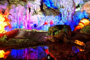 Hanh Cave, Ha Long Bay