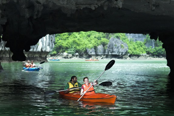 Luon Cave, Halong Bay