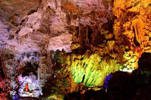 Paradise Cave, Halong Bay