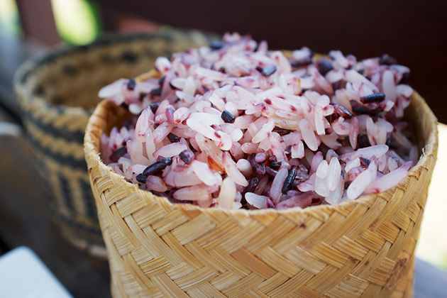 It is said that the amount of glutinous rice eaten by Laotians is more than that of any other countries all around the world