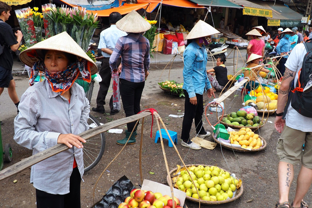 Make bargain with vendors