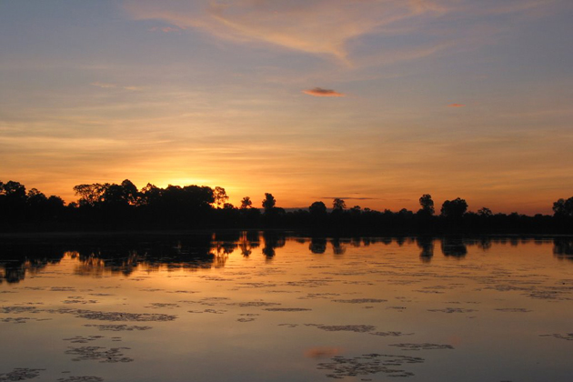 Sunset at Srah Srang Lake