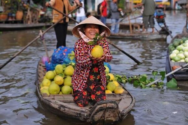 Tra On Floating Market mekong Delta
