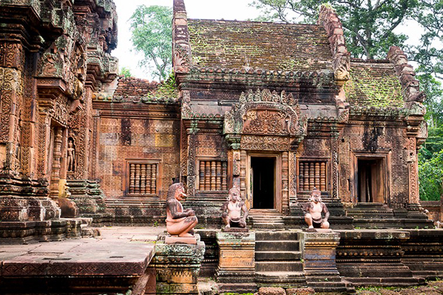Banteay Srey Temple - Indochina Tour Packages