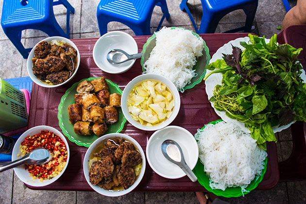 Hanoi Street Foods - Vietnam Cambodia Tours