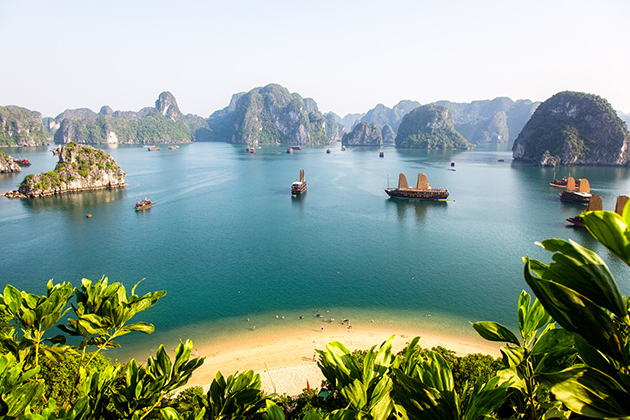 Ha Long Bay -Indochina tour packages