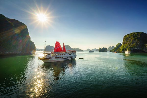 Halong Bay in Sunshine - Indochina Tour Packages