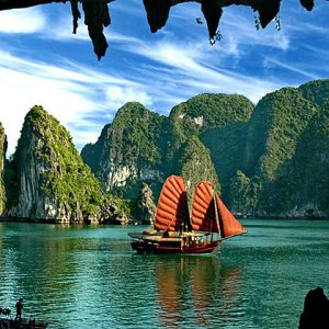 Halong Bay Cruise - Indochina Tours to Vietnam Laos