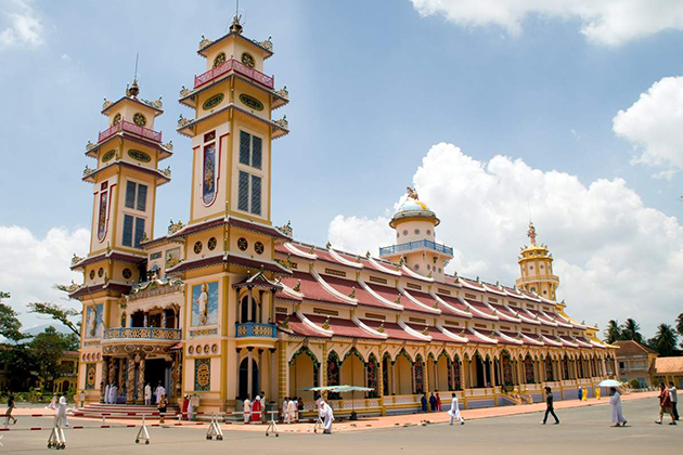 Cao Dai Temple - 11 Day Trips in Cambodia & South Vietnam