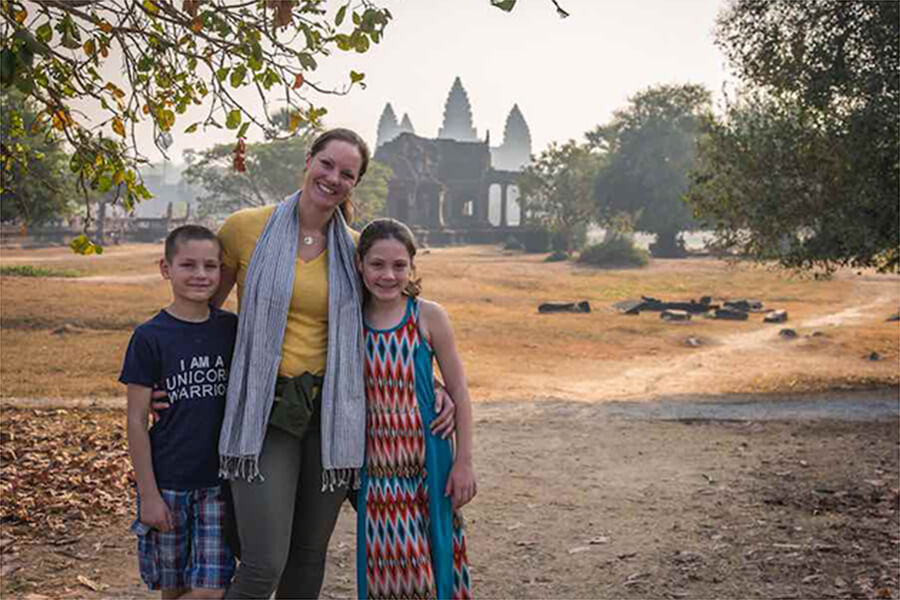 Greeting Custom in Cambodia