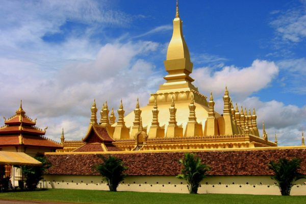 pha that luang indochina tours