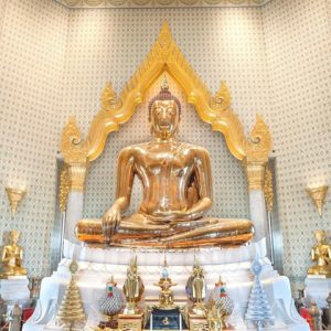 Wat Traimit - Multi-Country Southeast Asia tour