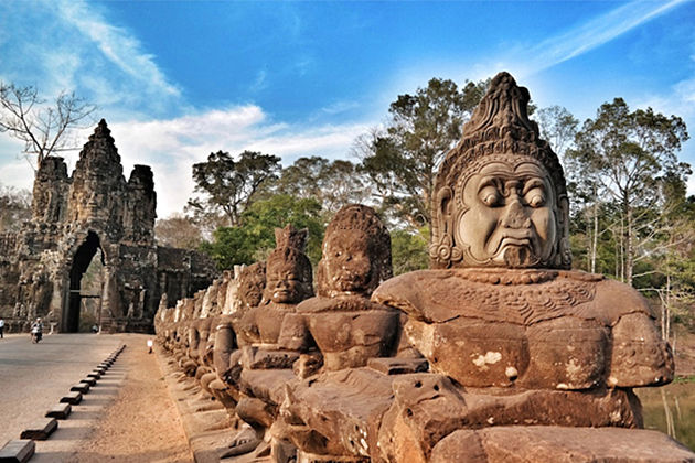 Angkor Thom - Cambodia Laos Tours