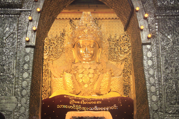 Mahamuni Pagoda Thailand Myanmar Vietnam Cambodia Tour