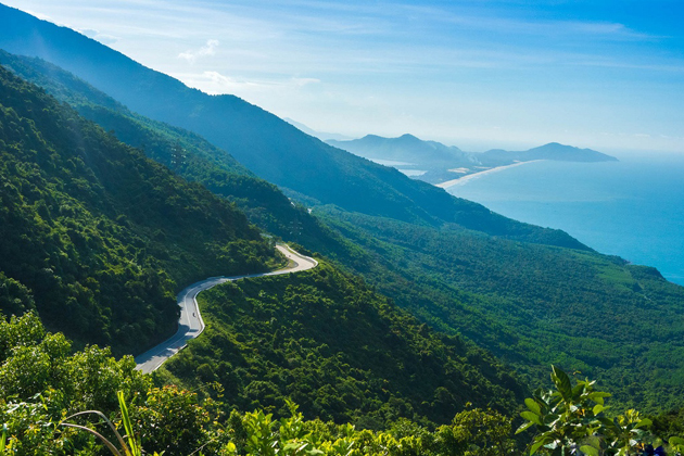 Hai Van pass -Indochina tour packages