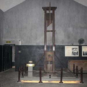 hoa lo prison