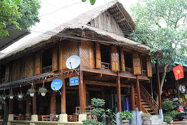 ban lac in the sleepy town of mai chau in norhern vietnam tour