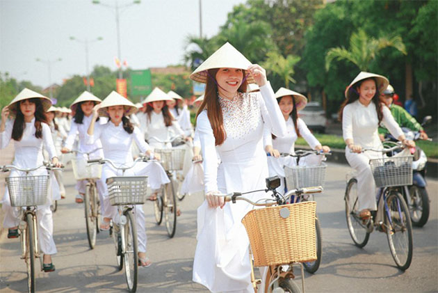 Ao dai Vietnamese traditional costume