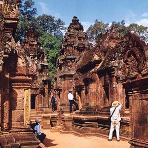 Banteay Srei Temple - Vietnam Cambodia Tour