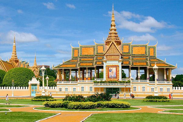 royal palace vietnam cambodia laos 14 days