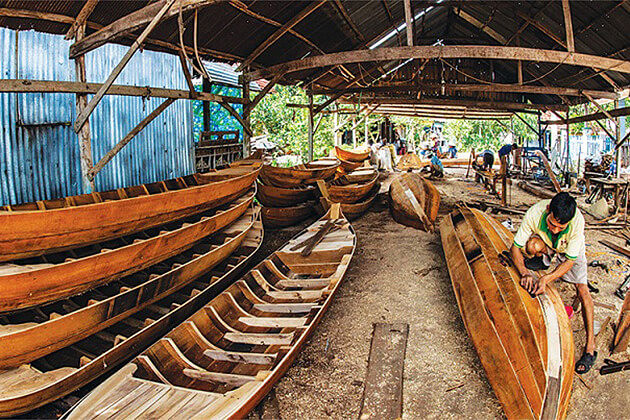 See Locals Build Boats in Mekong Delta