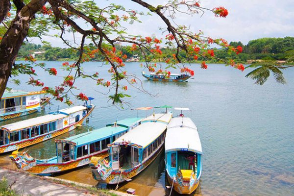 Cruise along Perfume River in Hue