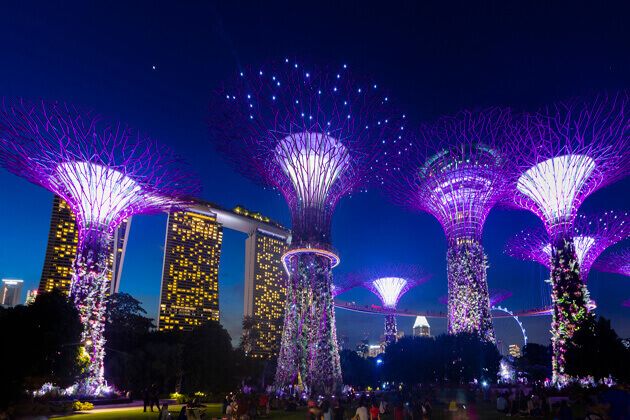 explore singapore in Multi-country southeast asia vacation packages