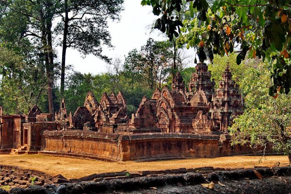 Banteay Srey Temple - Indochina Tour Packages