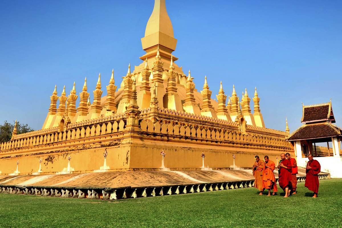 That Luong Stupa - Indochina Tours
