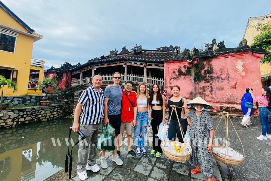 Visitors in Hoi An, Vietnam - Indochina Tours