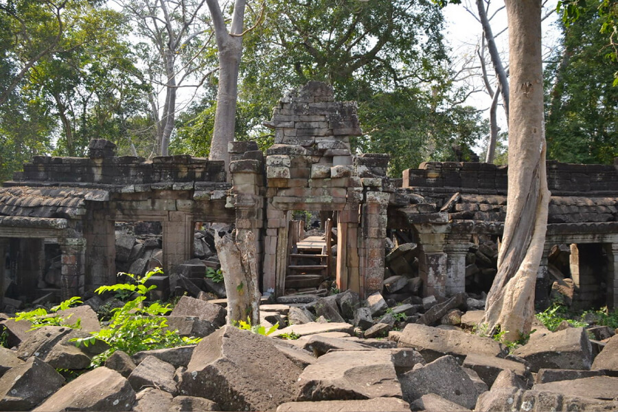 Banteay Chhmar temple - Multi country asia tour