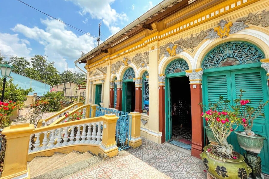 Binh Thuy Ancient House - Indochina tours