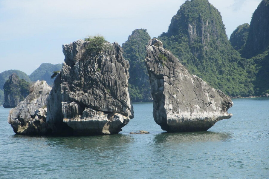Fighting Cock Islet - Indochina tours
