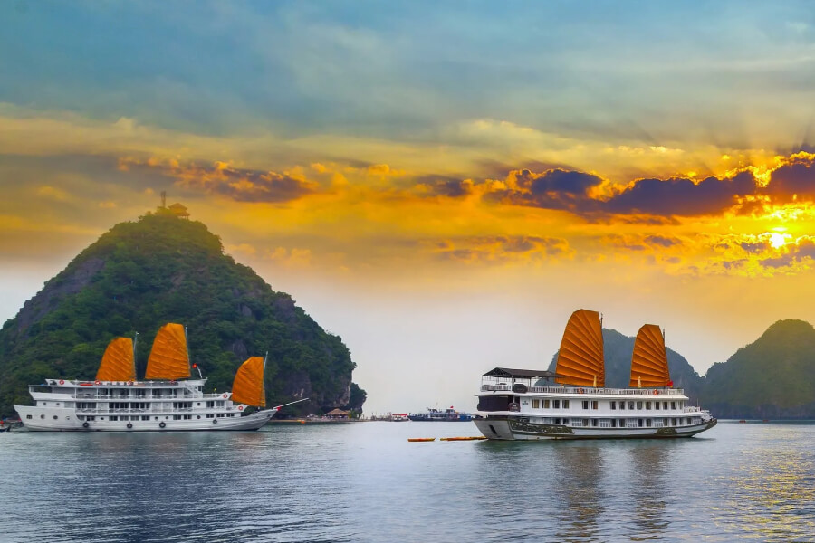 Glamorous Indochina tour package