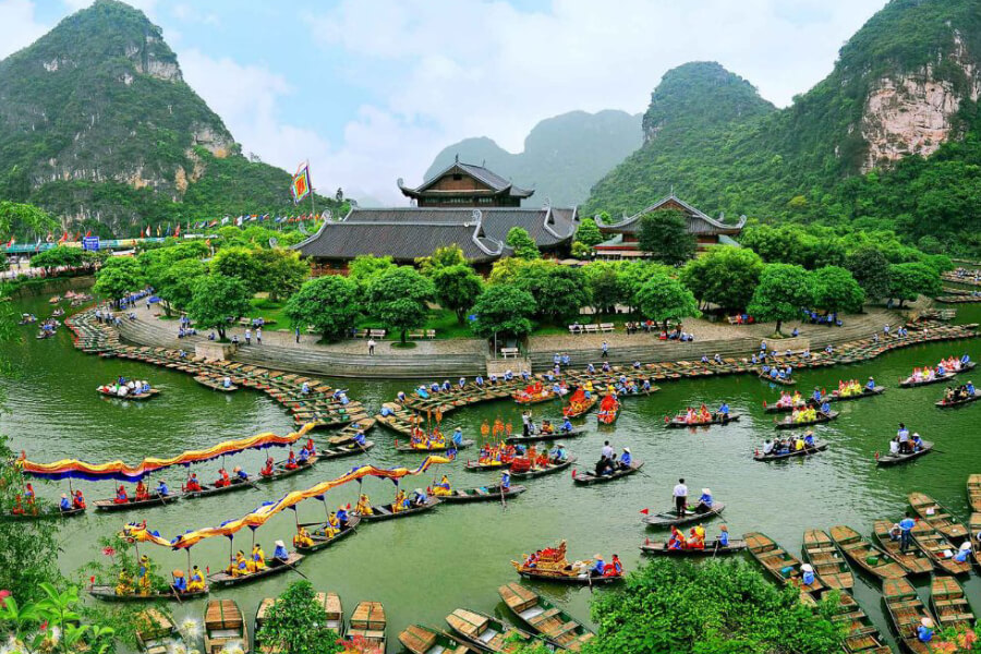 Trang An - Bai Dinh - Vietnam tour package