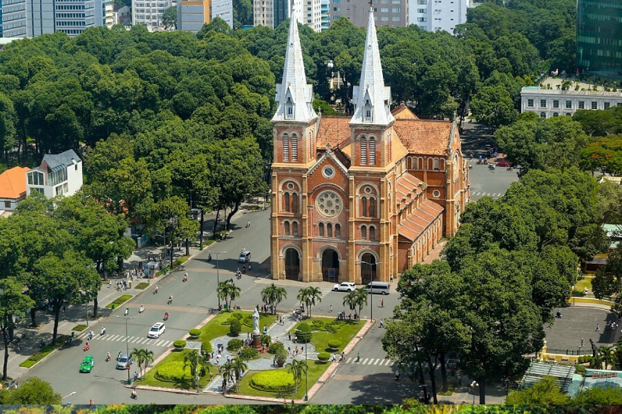Saigon-Notre-Dame-Cathedral-Indochina tour packages