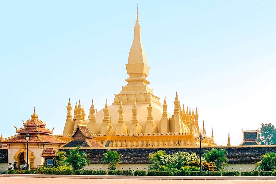 That Luang Stupa - Indochina tour packages