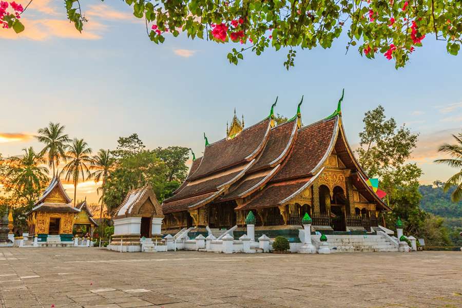 Wat Xieng Thong-Vietnam Laos tours