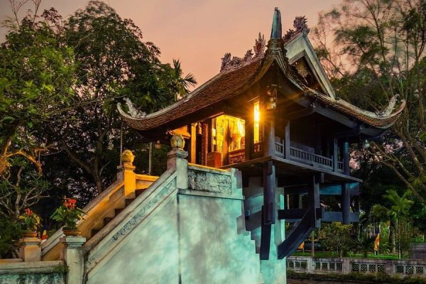 One Pillar Pagoda - Vietnam Tours and Travel Packages