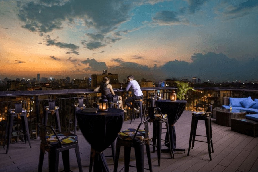 Eclipse Sky - Nightlife in Cambodia